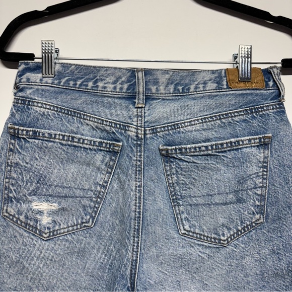 ✨American Eagle Outfitters Light Blue Distressed Denim Shorts Size 4 - Picture 4 of 12
